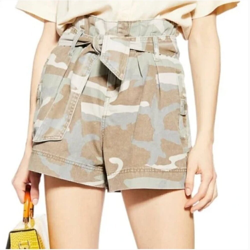 Topshop Camouflage Paperbag Shorts US6